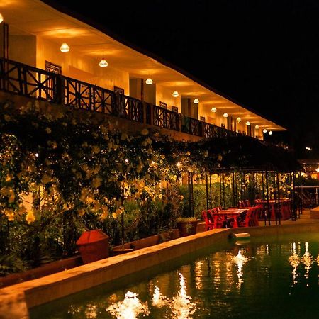 Bamboo Garden Hotel Serrekunda Exterior foto