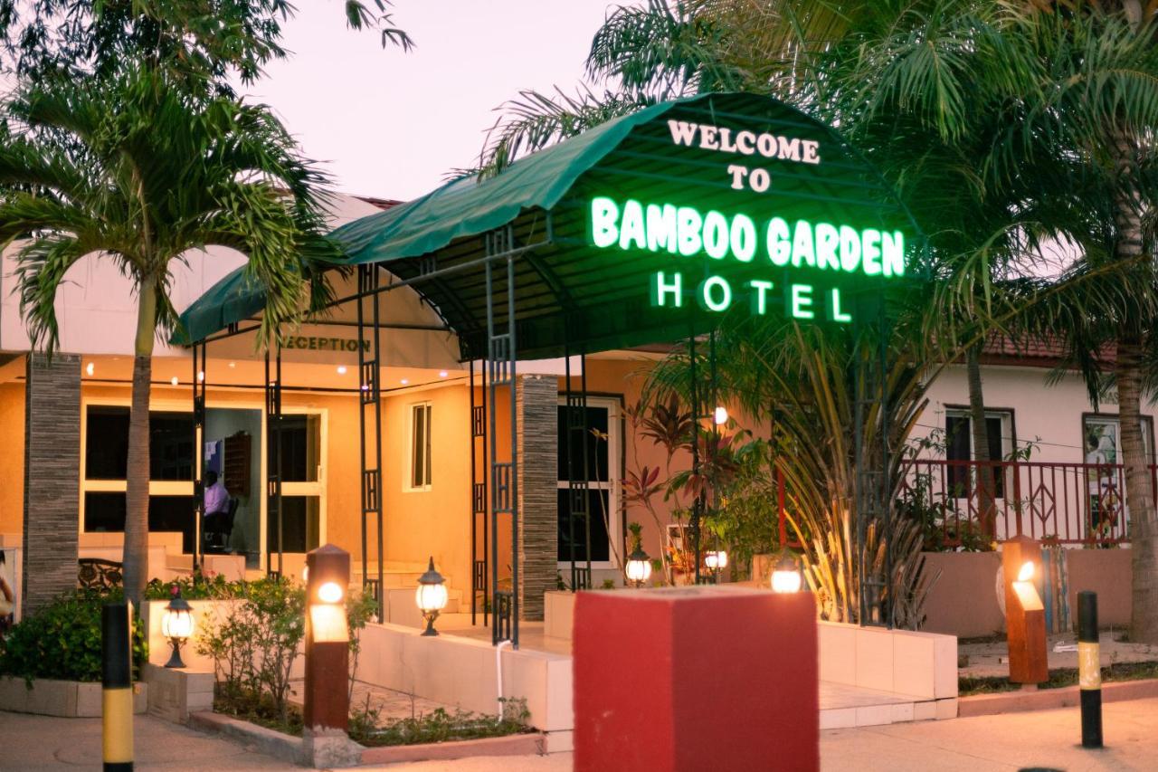 Bamboo Garden Hotel Serrekunda Exterior foto
